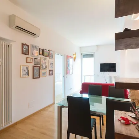 아파트 Navigli 6 Deluxe *