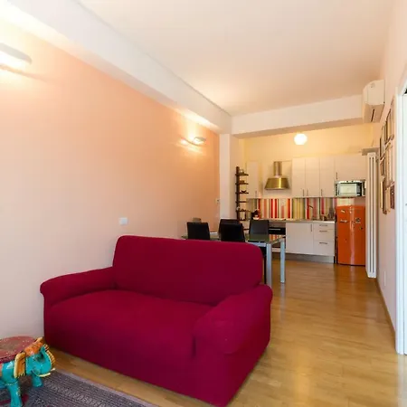Navigli 6 Deluxe * Milánó